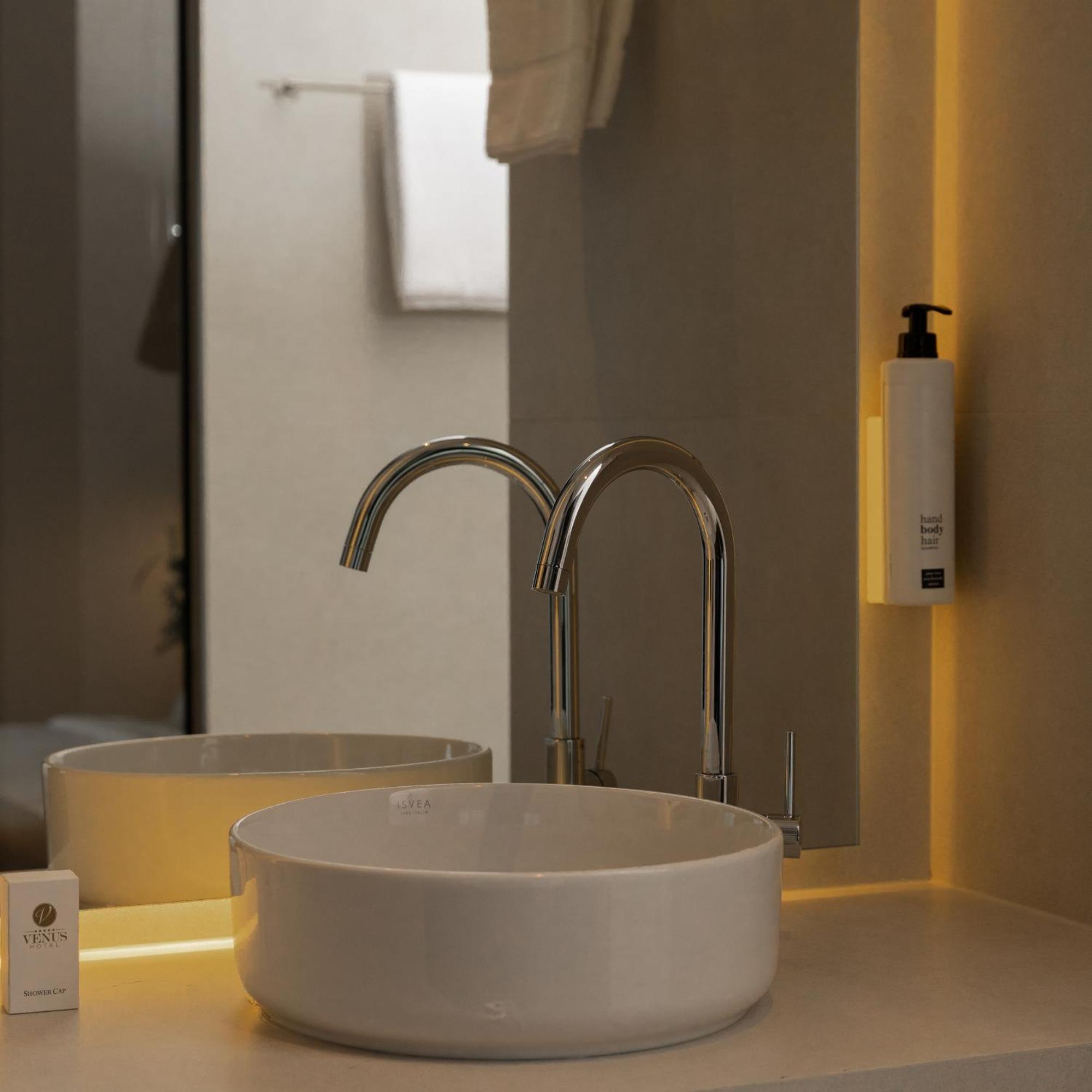 Venus Hotel Lipjan Zewnętrze zdjęcie