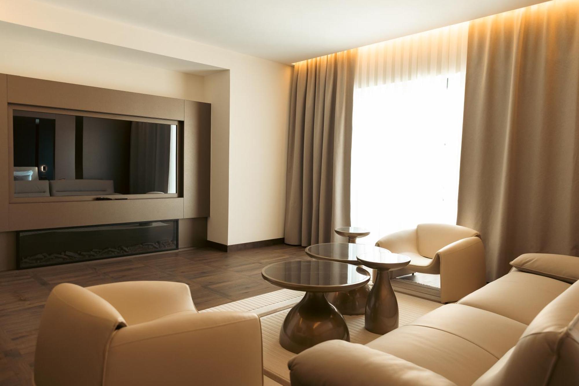 Venus Hotel Lipjan Zewnętrze zdjęcie